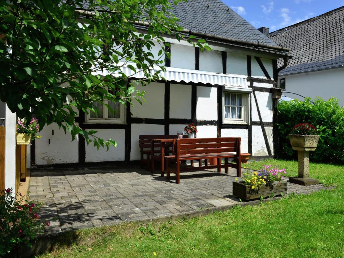 Bright Apartment In The Sauerland With Conservatory Large Terrace And Awning Assinghausen エクステリア 写真